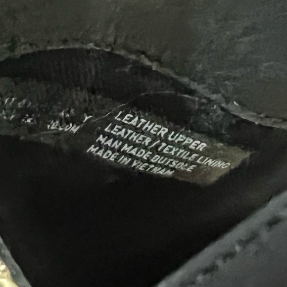 Vagabond Black Leather Snake Skin Print Pointed Toe Loafers Size 40 Women's - Picture 4 of 9